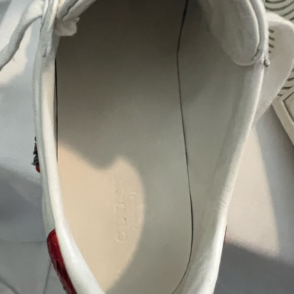 Gucci Ace Embroidered Arrow White/Red/Green Size 37 (7 US) - Picture 8 of 11
